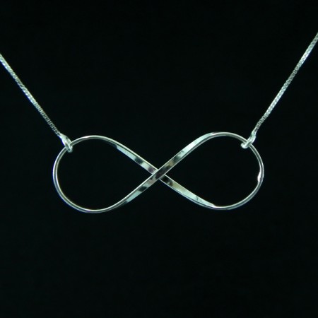 colar de Infinito Prata.